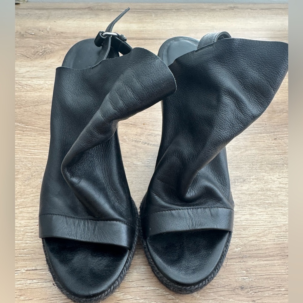 Balenciaga Glove Slingback Wedge Sandals ☆